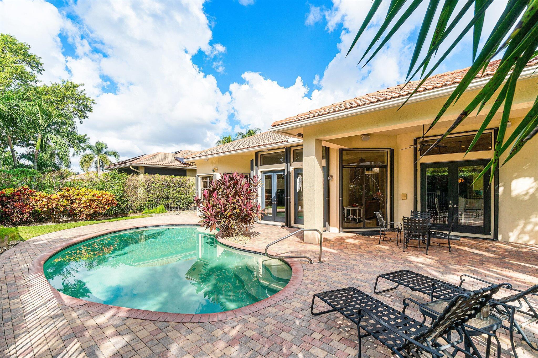 TIVOLI LAKES - Residential