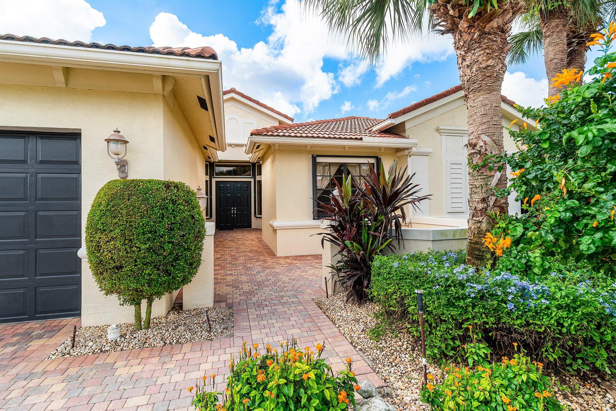 TIVOLI LAKES - Residential