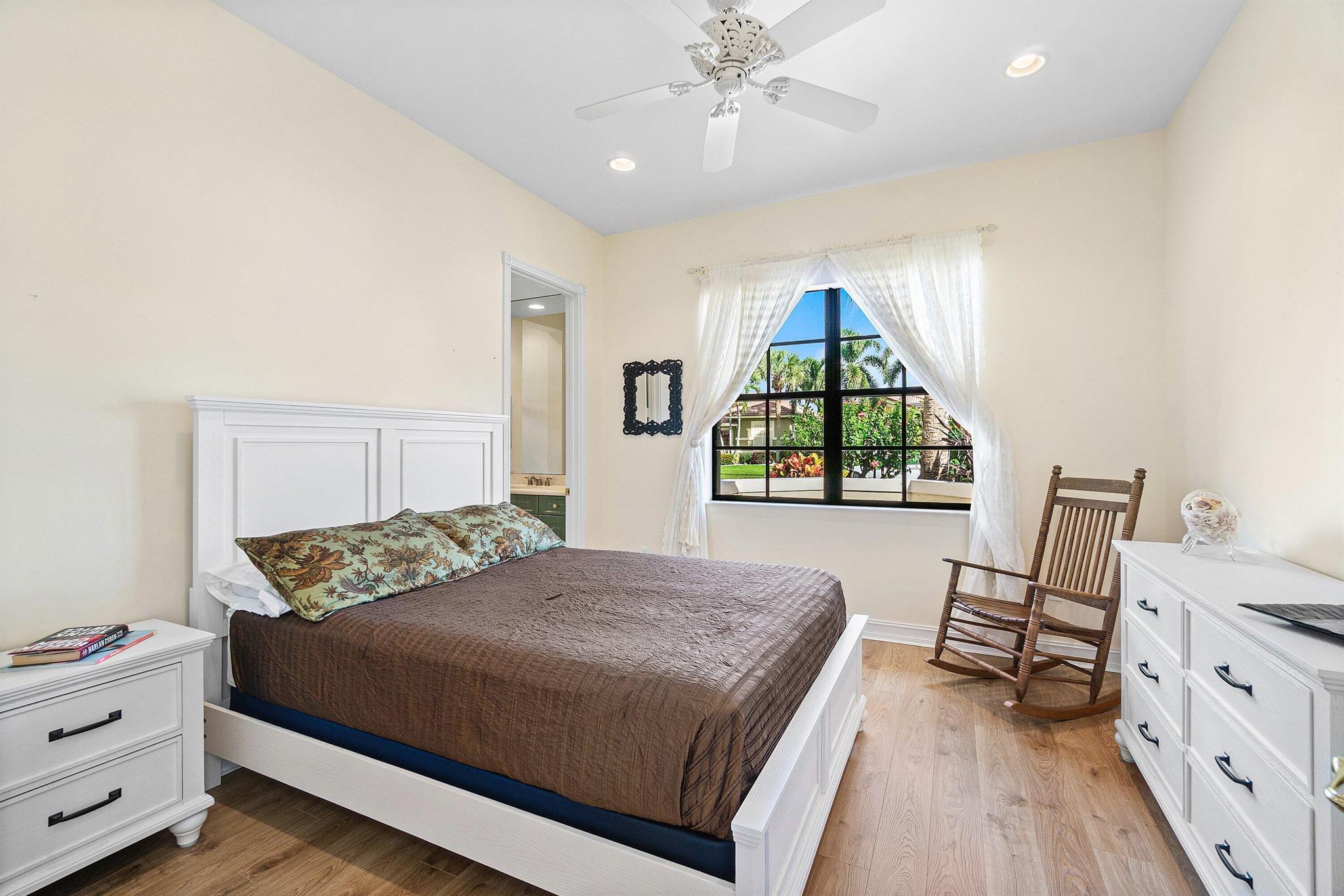 TIVOLI LAKES - Residential
