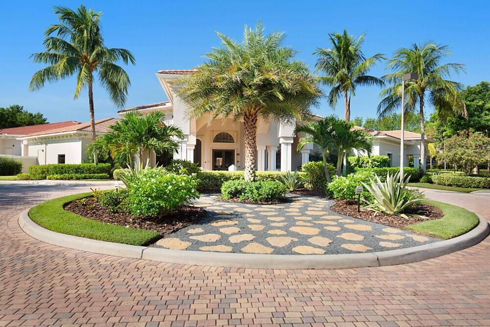 TIVOLI LAKES - Residential