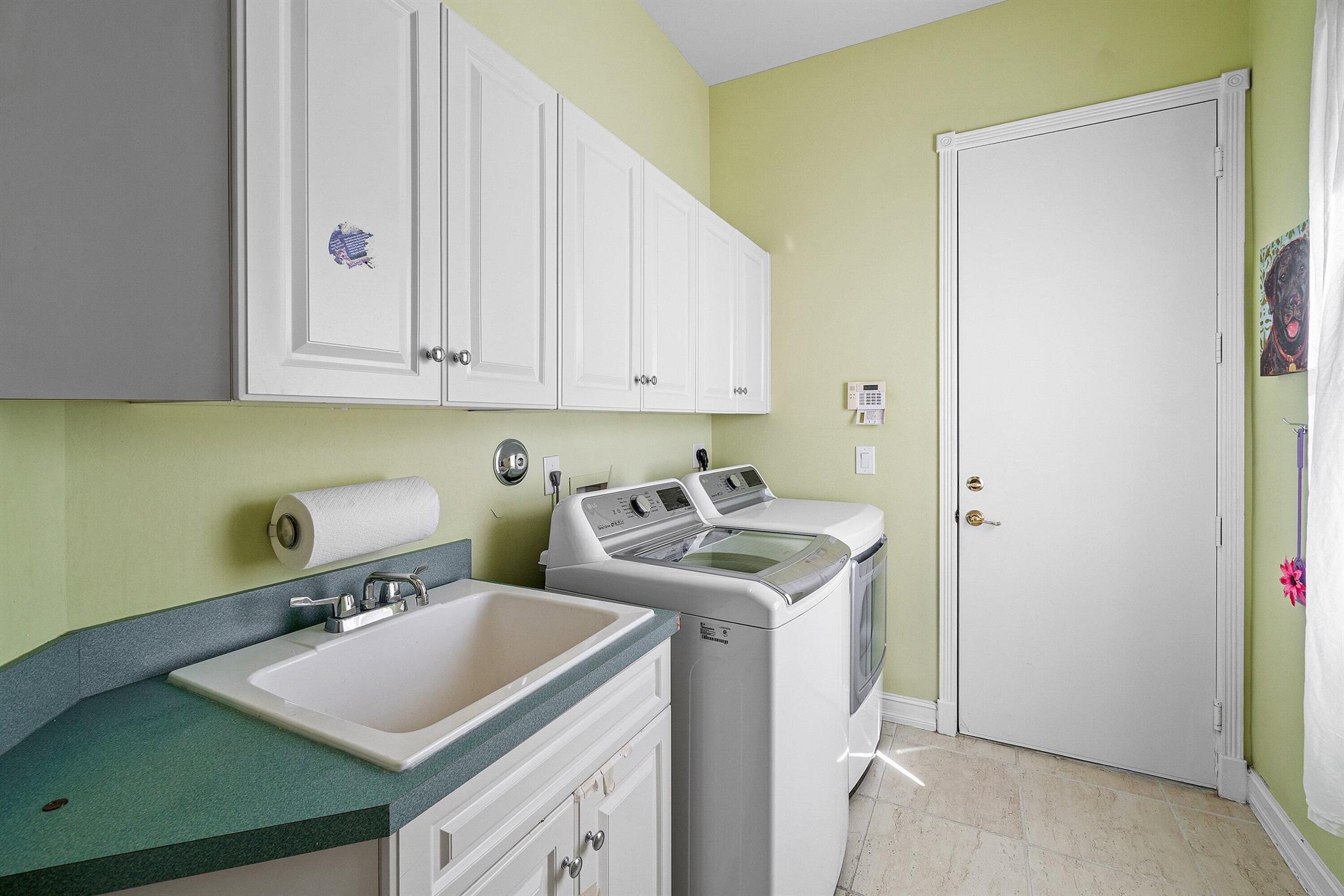 TIVOLI LAKES - Residential