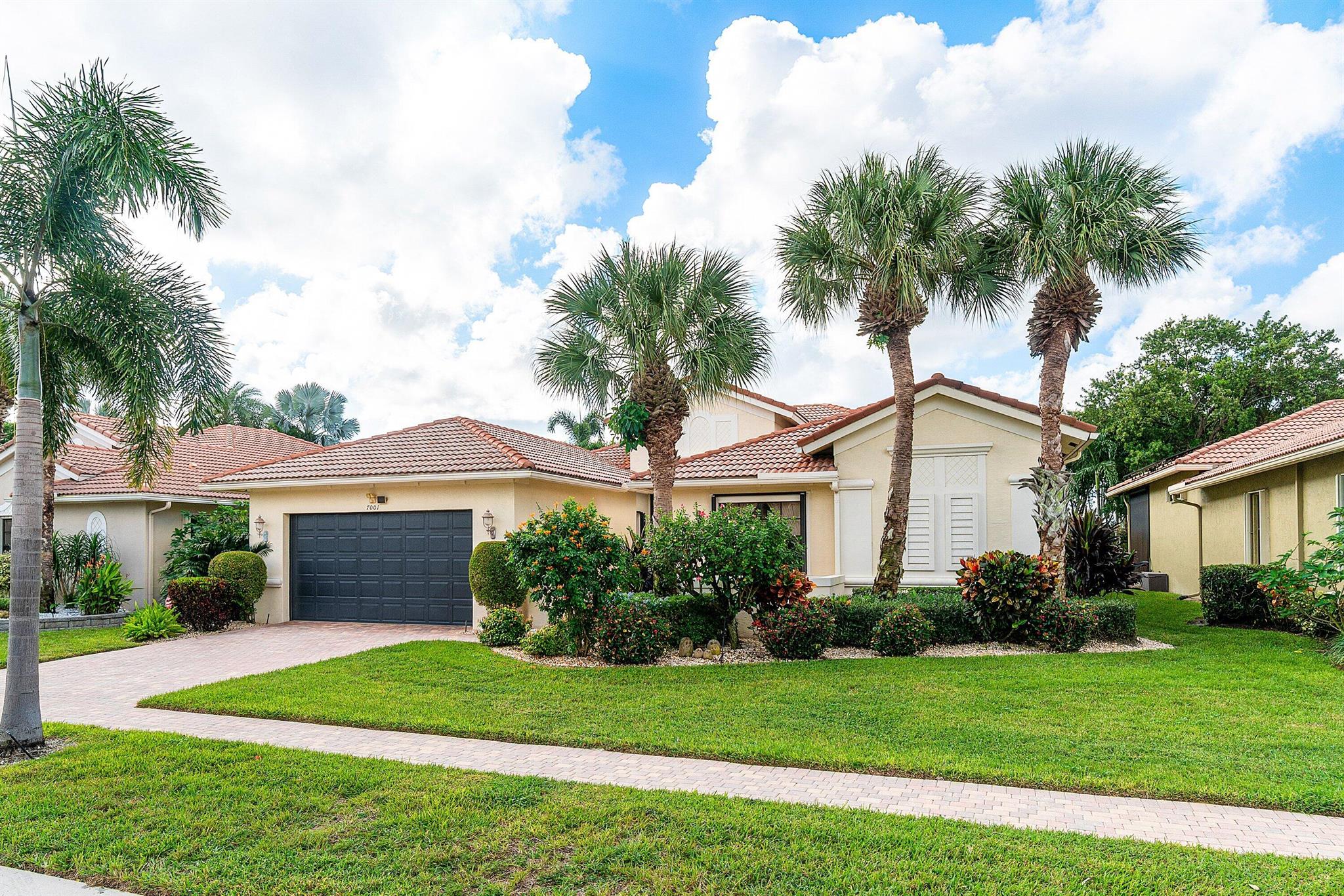 TIVOLI LAKES - Residential