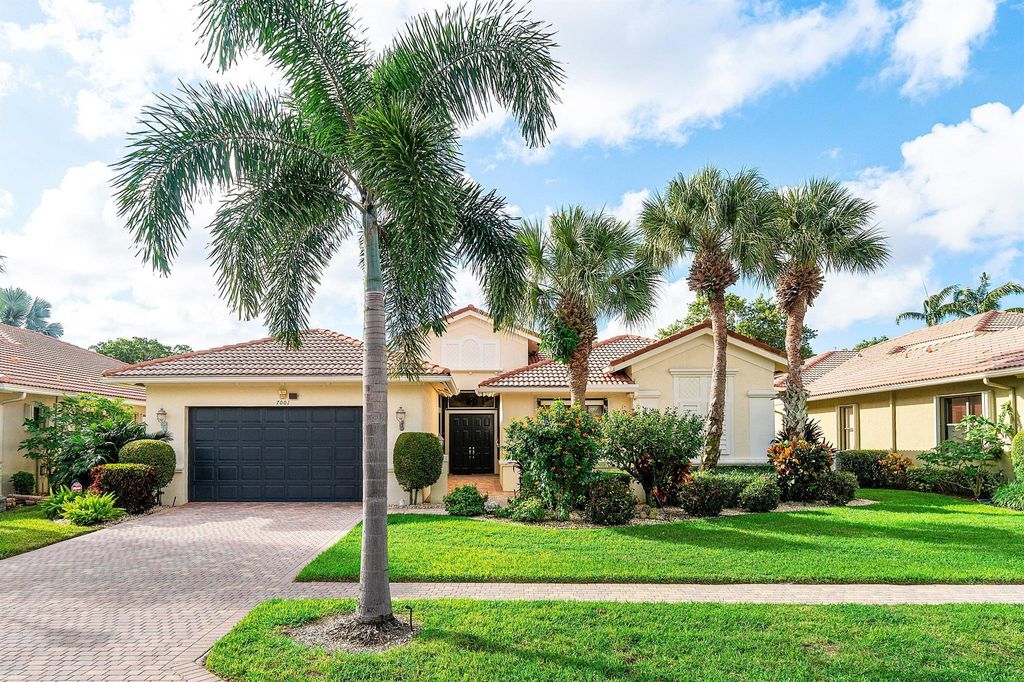 Photo of 7001 Antinori Lane, Boynton Beach, FL 33437 (MLS # R11135143)