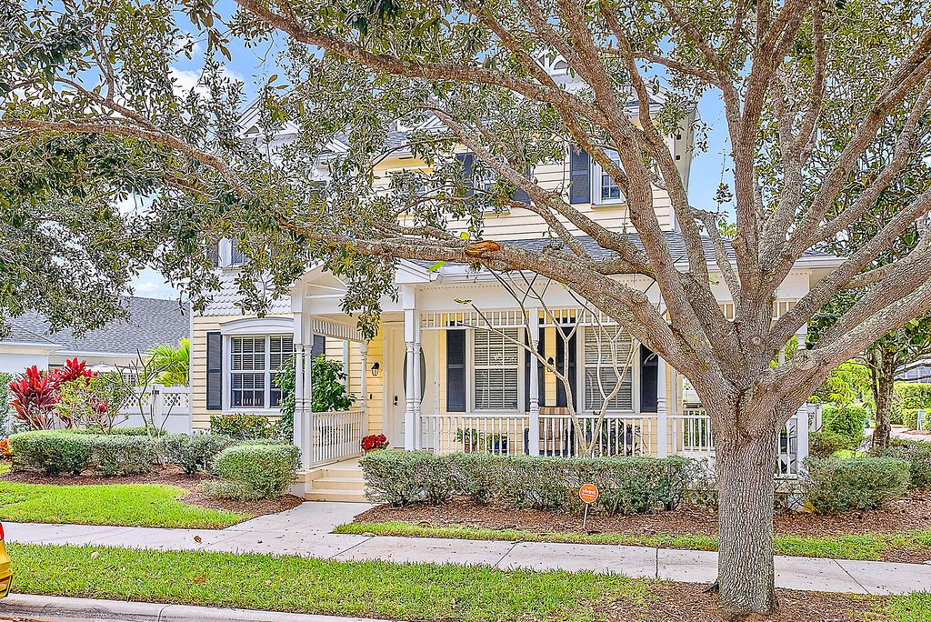 Photo of 330 Marlberry Circle, Jupiter, FL 33458 (MLS # R10942610)