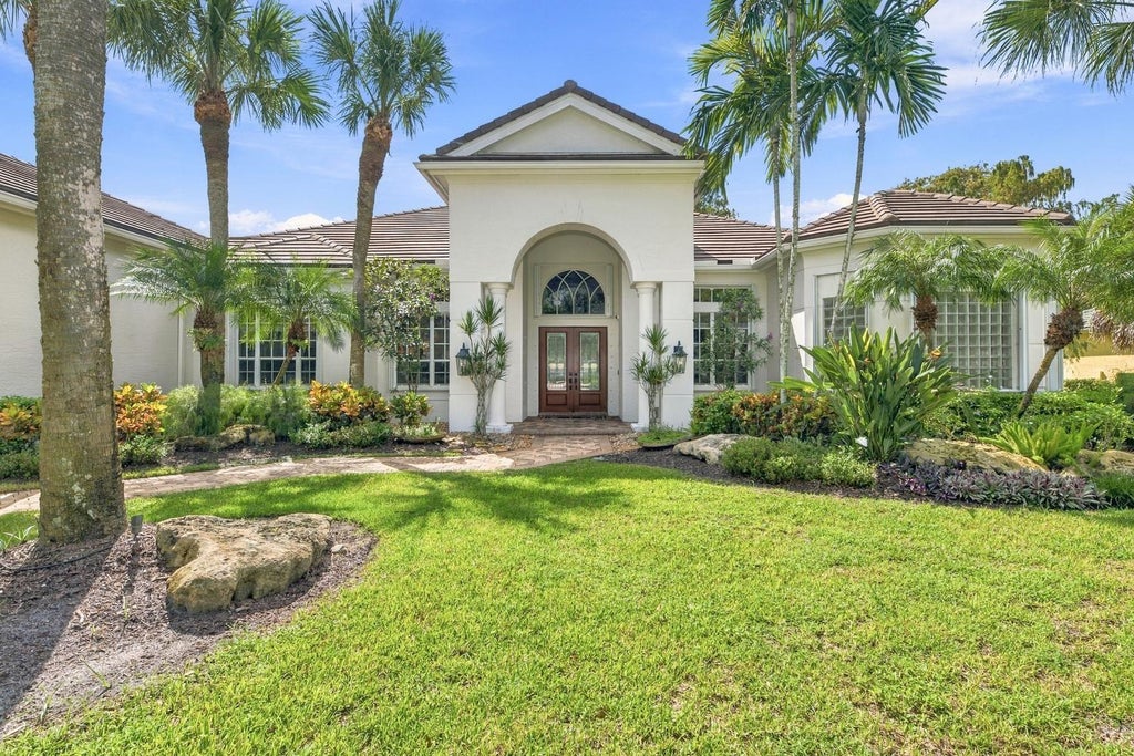 Photo of 17104 GULF PINE Circle, Wellington, FL 33414 (MLS # B26085929)