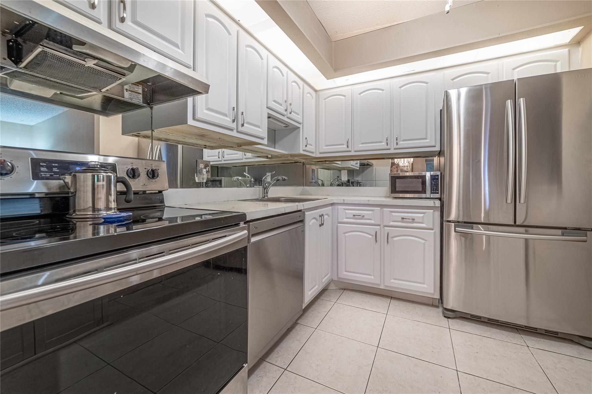9998 N Belfort Cir 9998