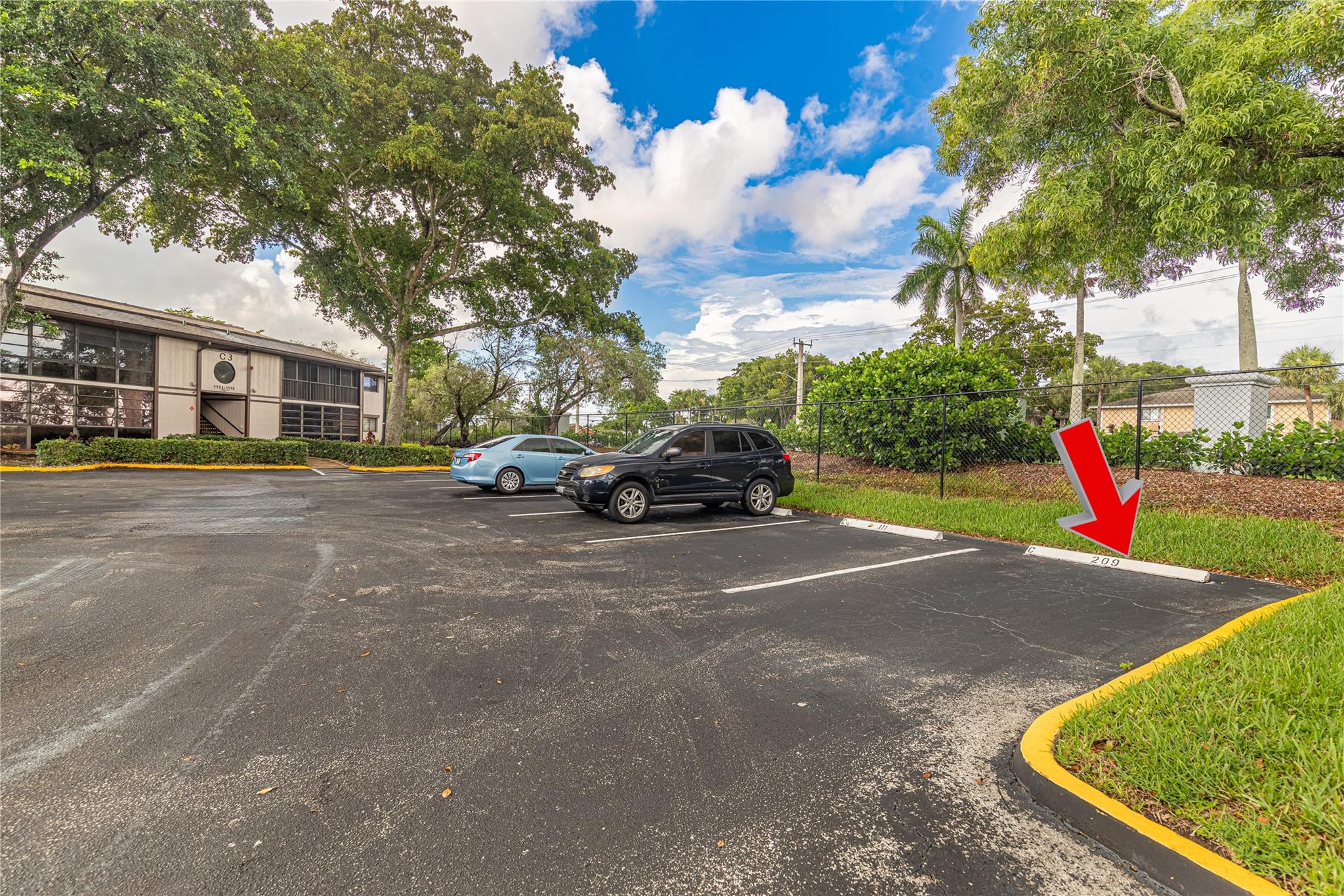 BELFORT @ KINGS POINT - Residential