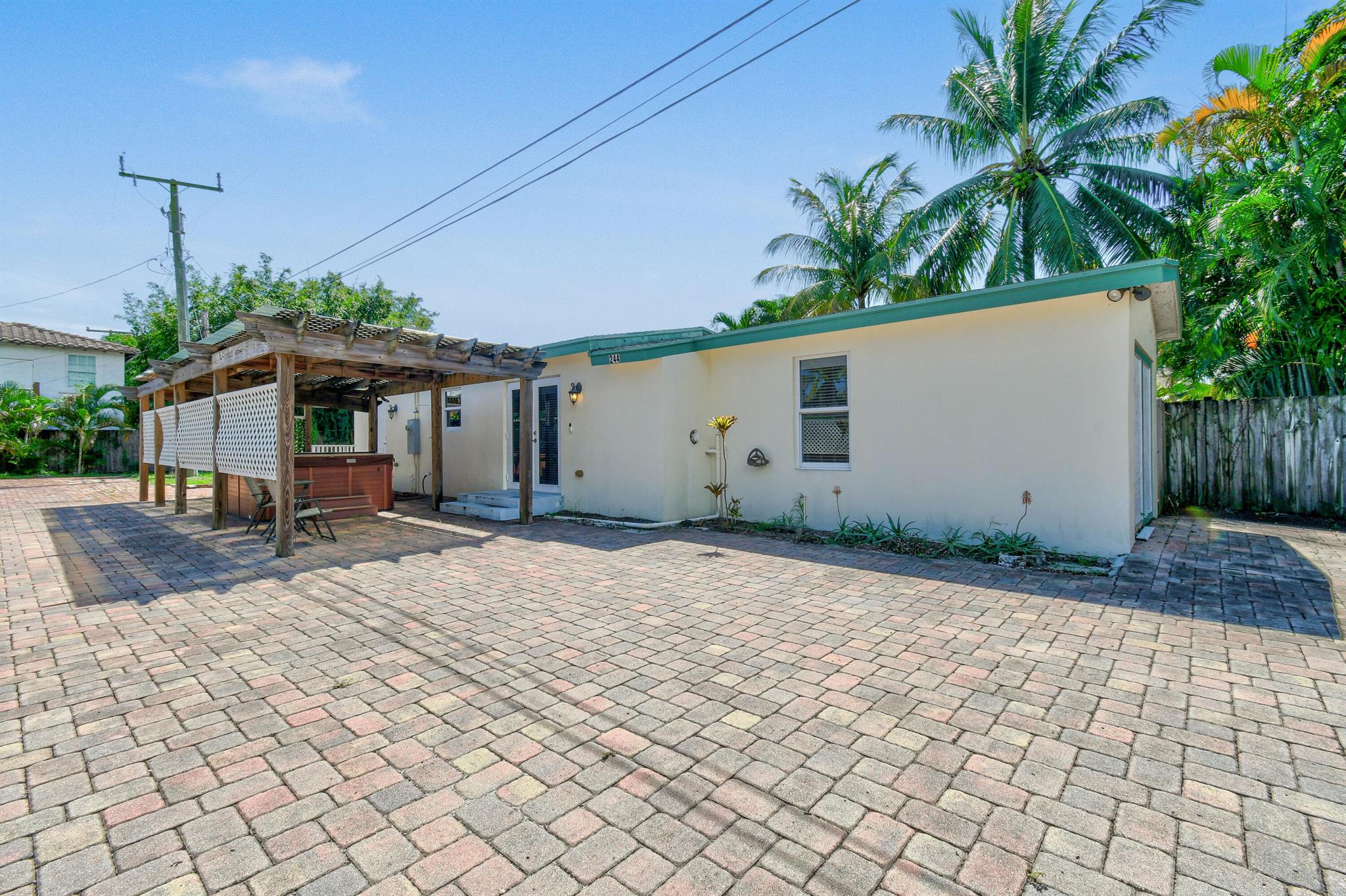 SOUTHLAND PARK - Residential Lease