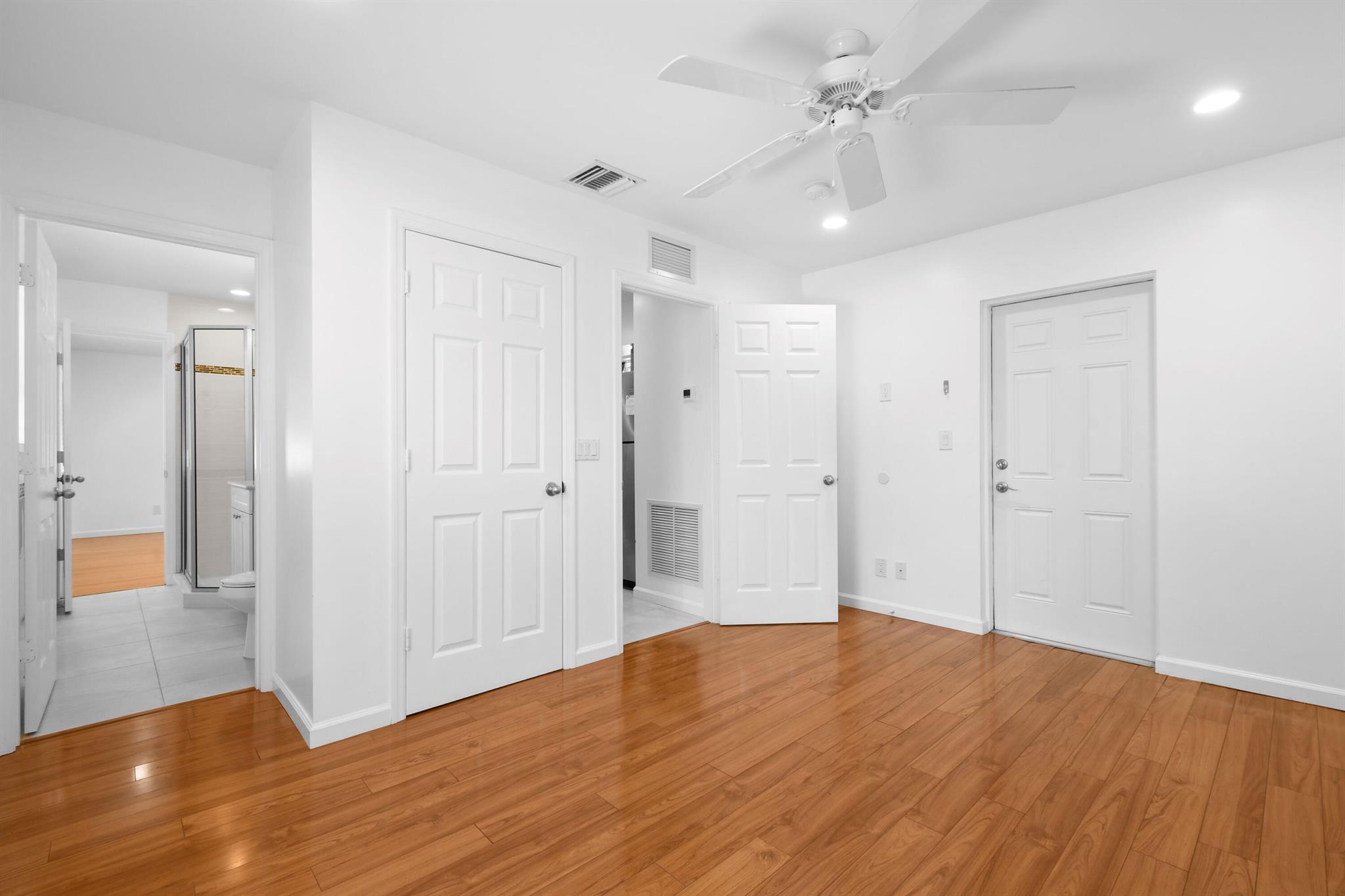 SOUTHLAND PARK - Residential Lease