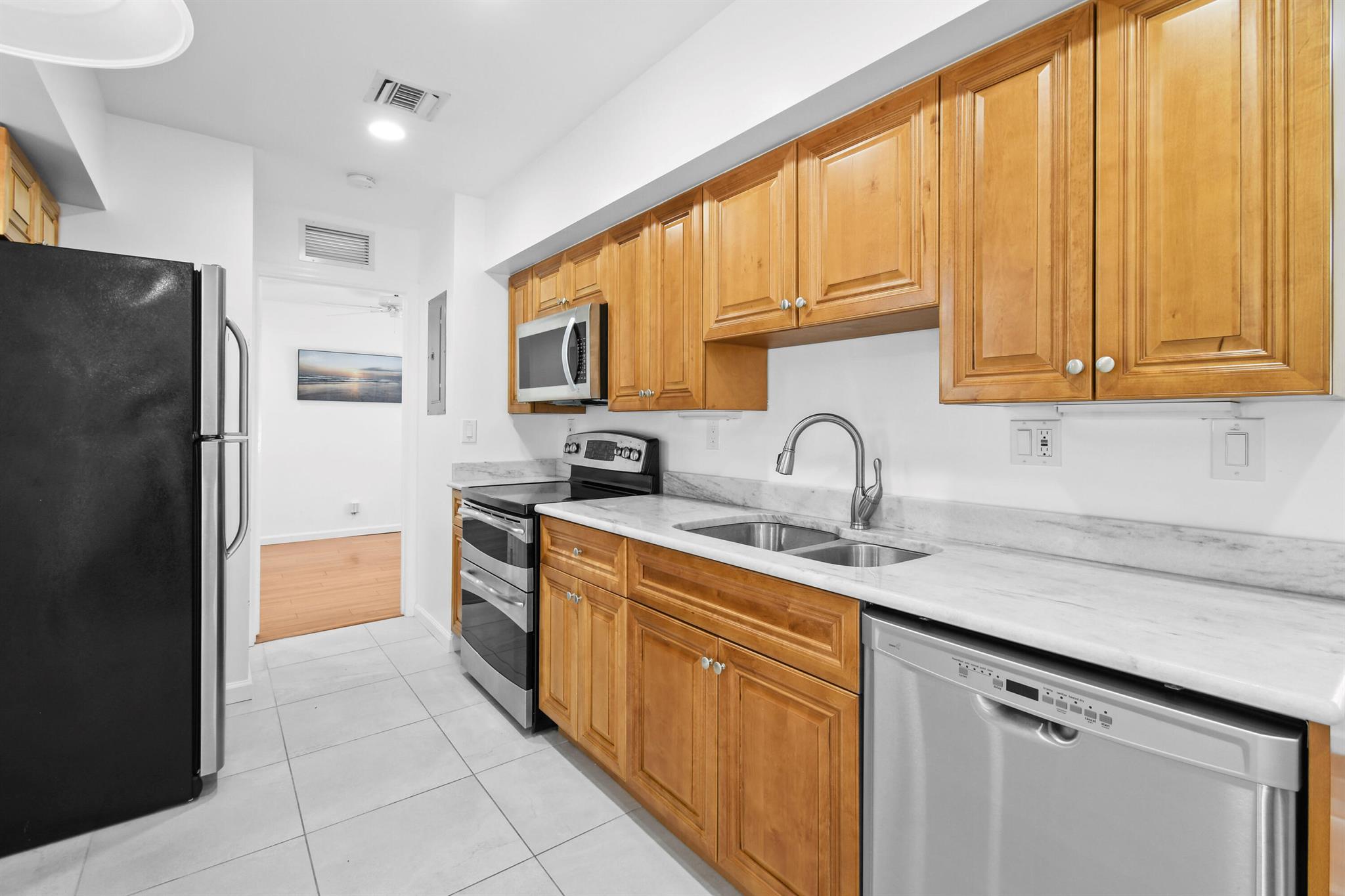 SOUTHLAND PARK - Residential Lease