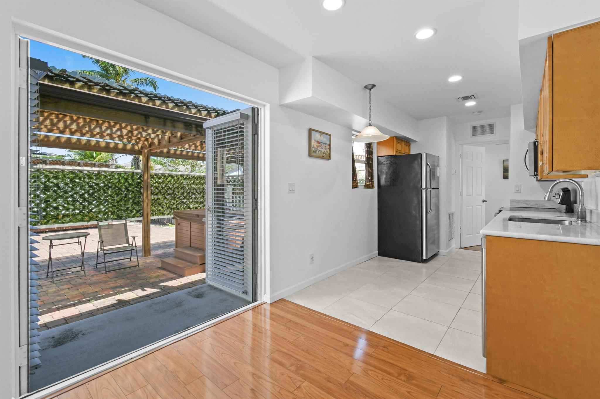 SOUTHLAND PARK - Residential Lease