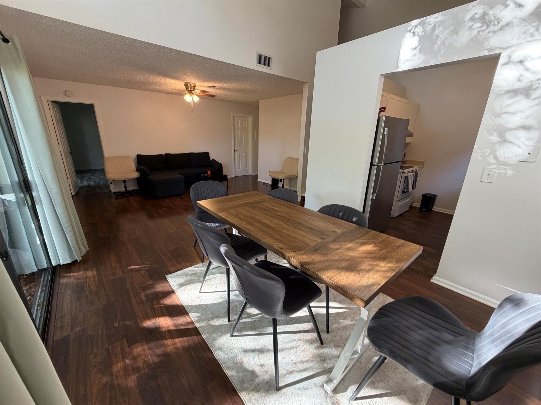 SANDALWOOD OF VERO - Residential Lease