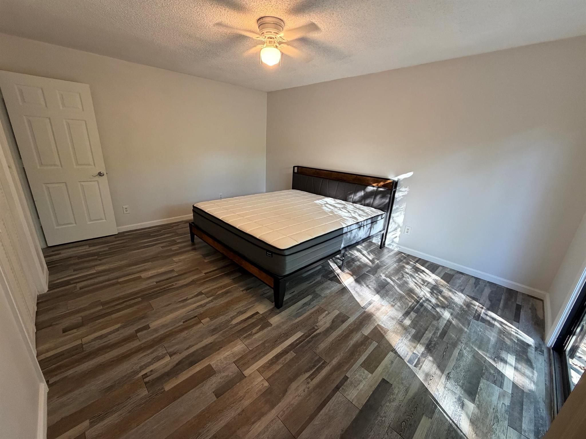 SANDALWOOD OF VERO - Residential Lease