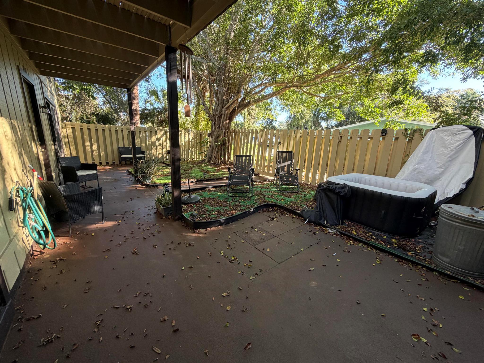 SANDALWOOD OF VERO - Residential Lease