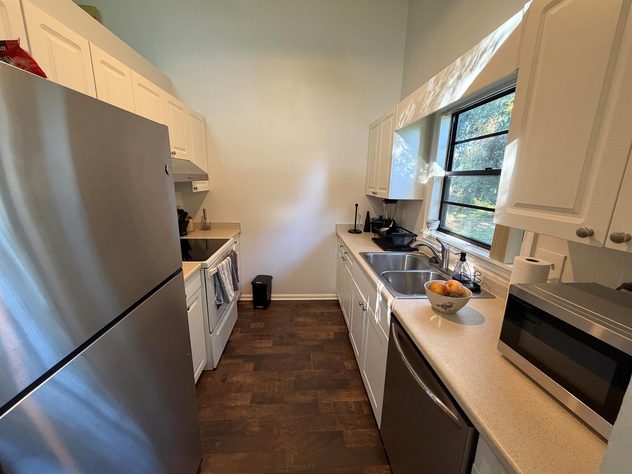 SANDALWOOD OF VERO - Residential Lease