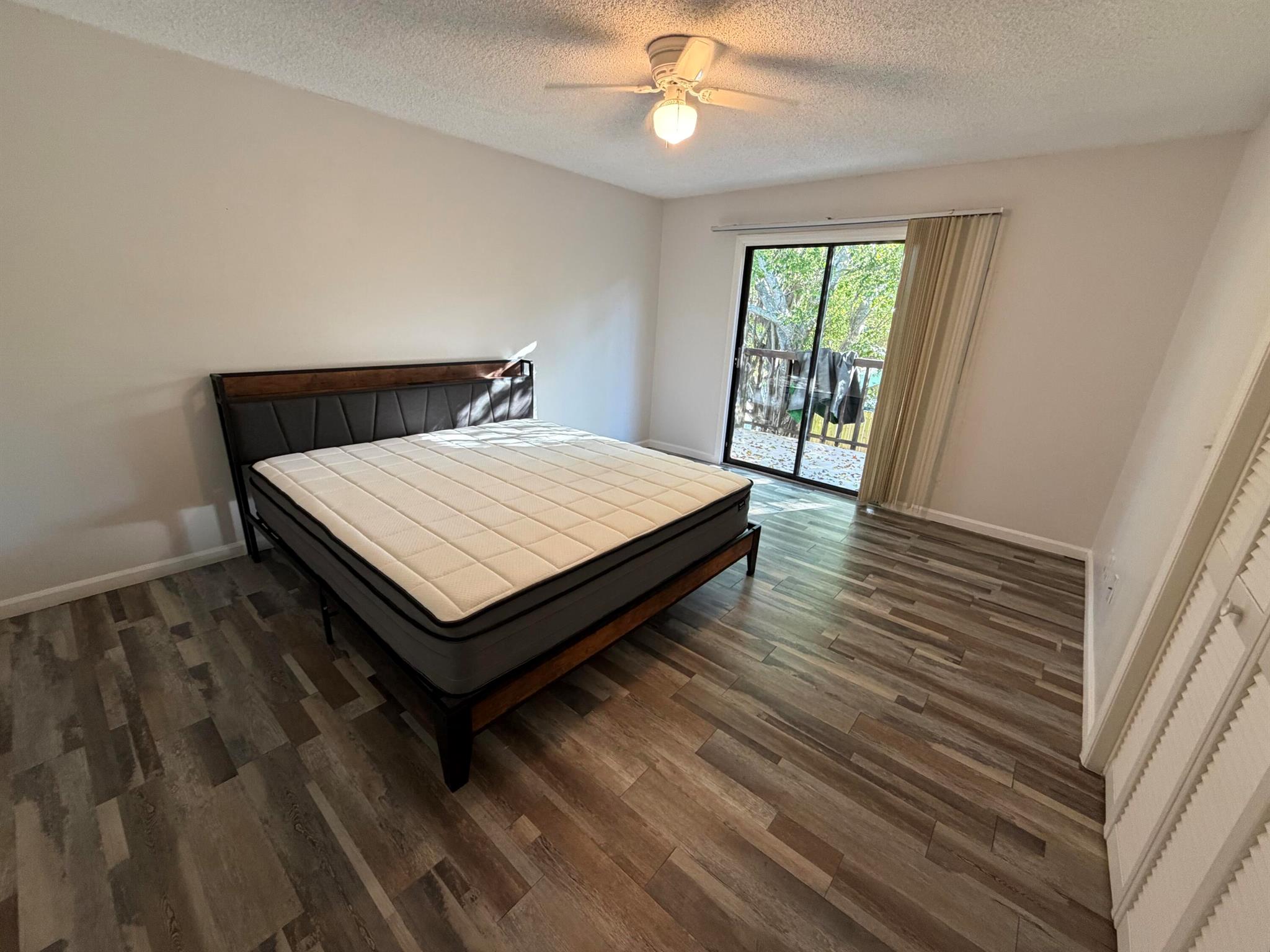 SANDALWOOD OF VERO - Residential Lease