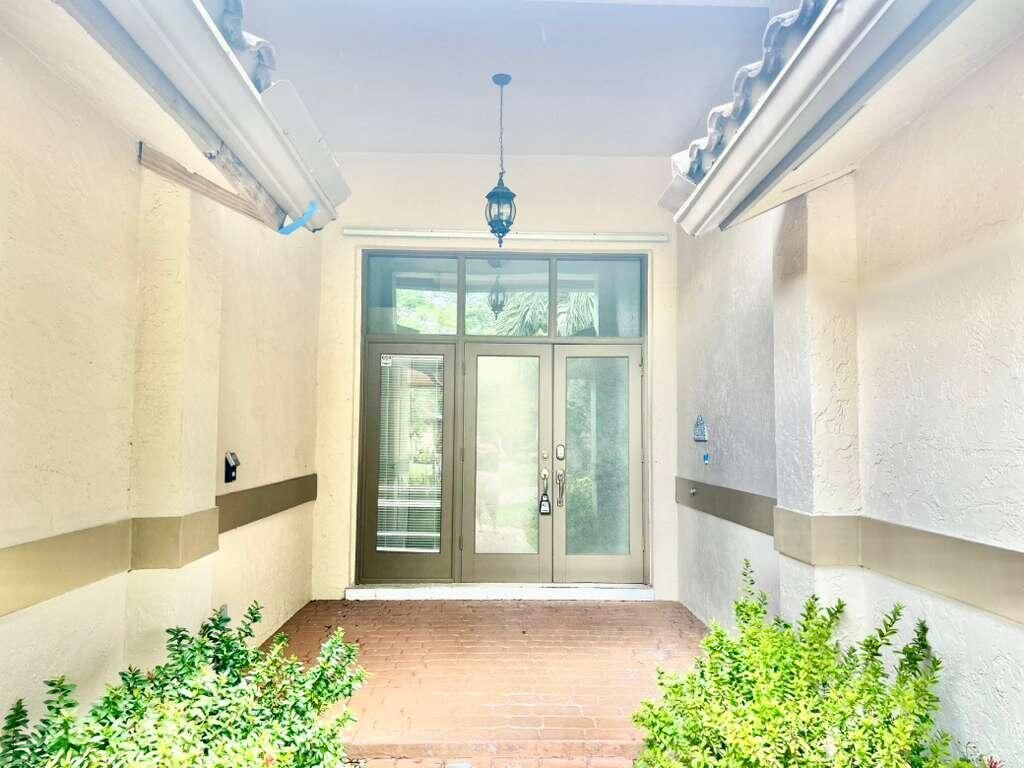 Photo of 5048 NW 98th Lane, Coral Springs, FL 33076 (MLS # B26013293)