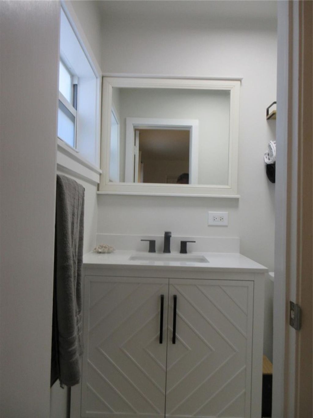 Photo of 5456 NE 3rd Terrace, Fort Lauderdale, FL 33334 (MLS # F10549296)