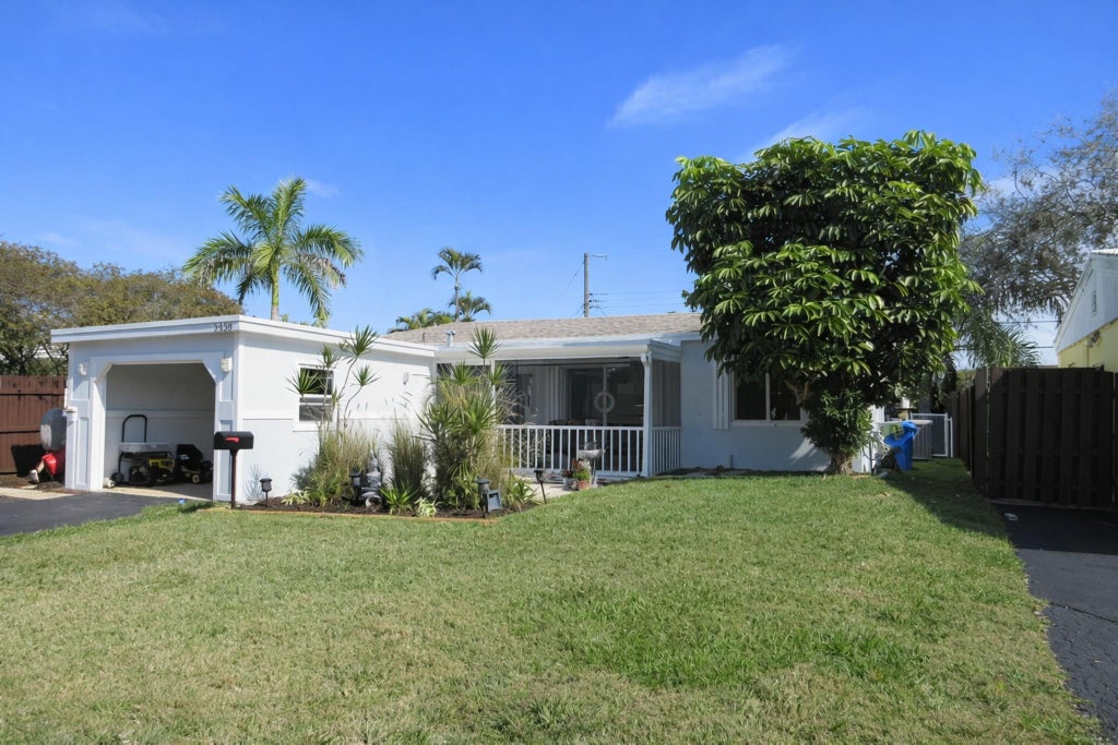 Photo of 5456 NE 3rd Terrace, Oakland Park, FL 33334 (MLS # F10549296)