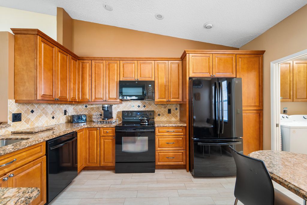 Photo of 6351 Pointe Pleasant Circle, Delray Beach, FL 33484 (MLS # R10995358)