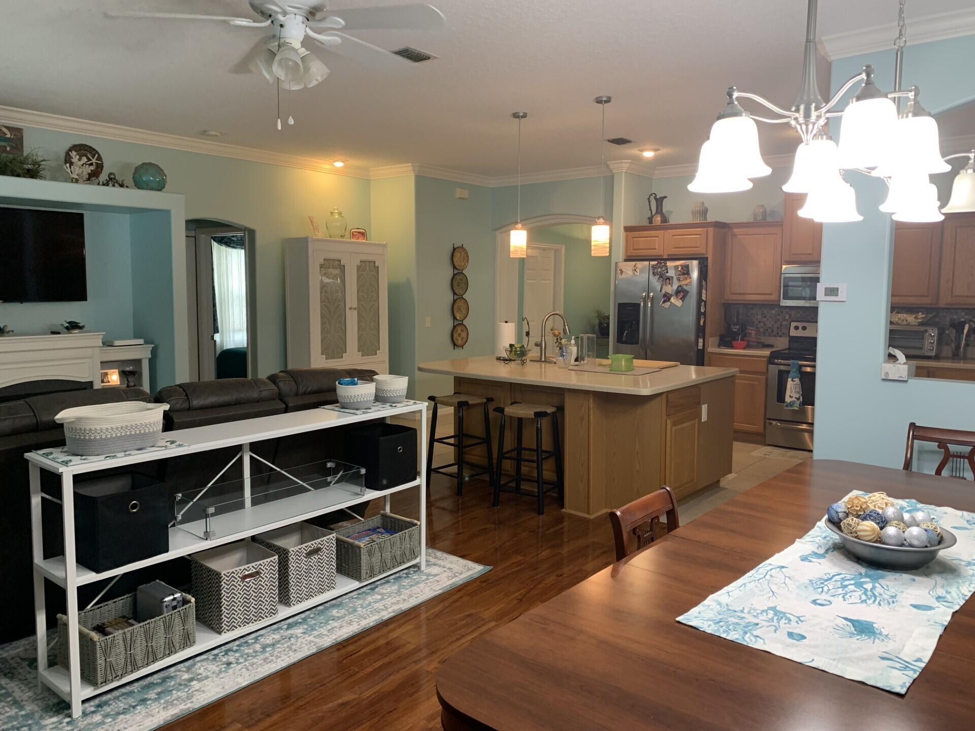 PORT ST LUCIE SECTION 3 - Residential