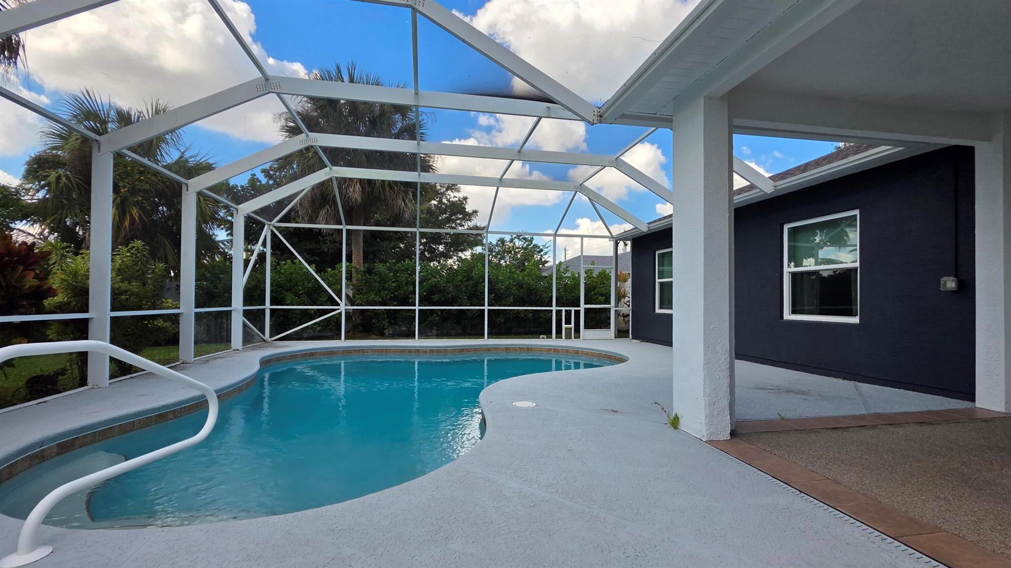 PORT ST LUCIE SECTION 3 - Residential