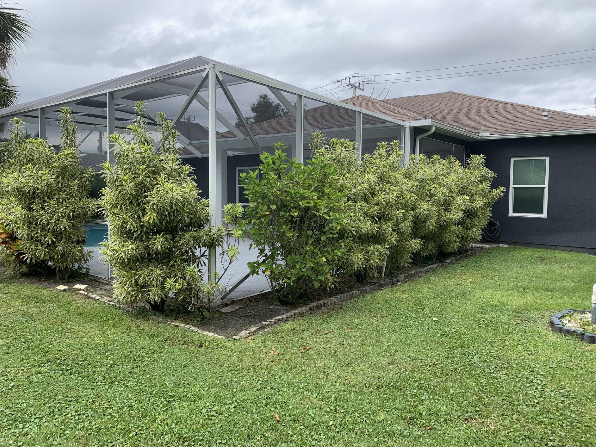 PORT ST LUCIE SECTION 3 - Residential