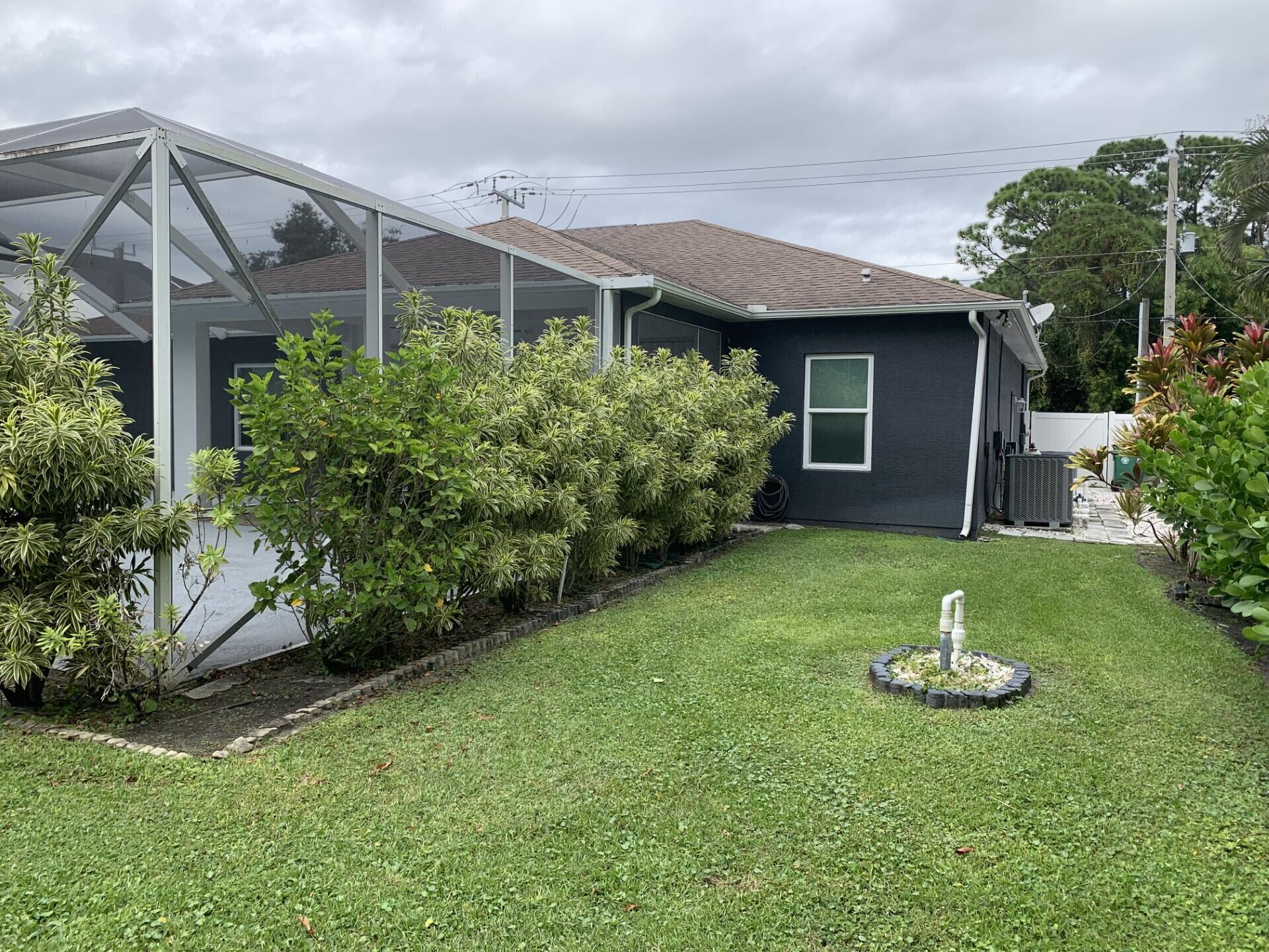 PORT ST LUCIE SECTION 3 - Residential