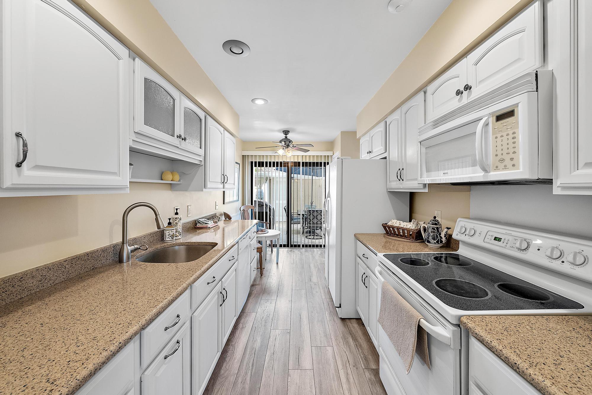 3733 Cape Pointe Circle
