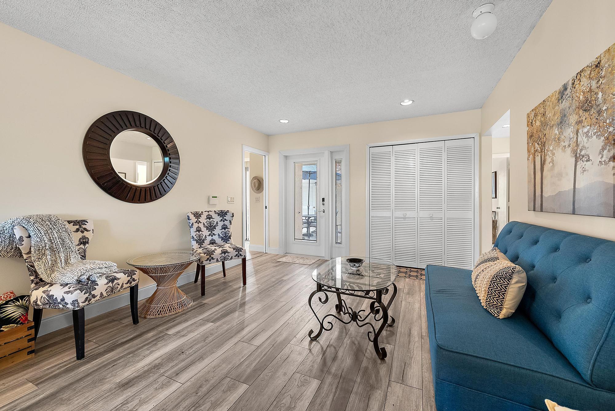 3733 Cape Pointe Circle