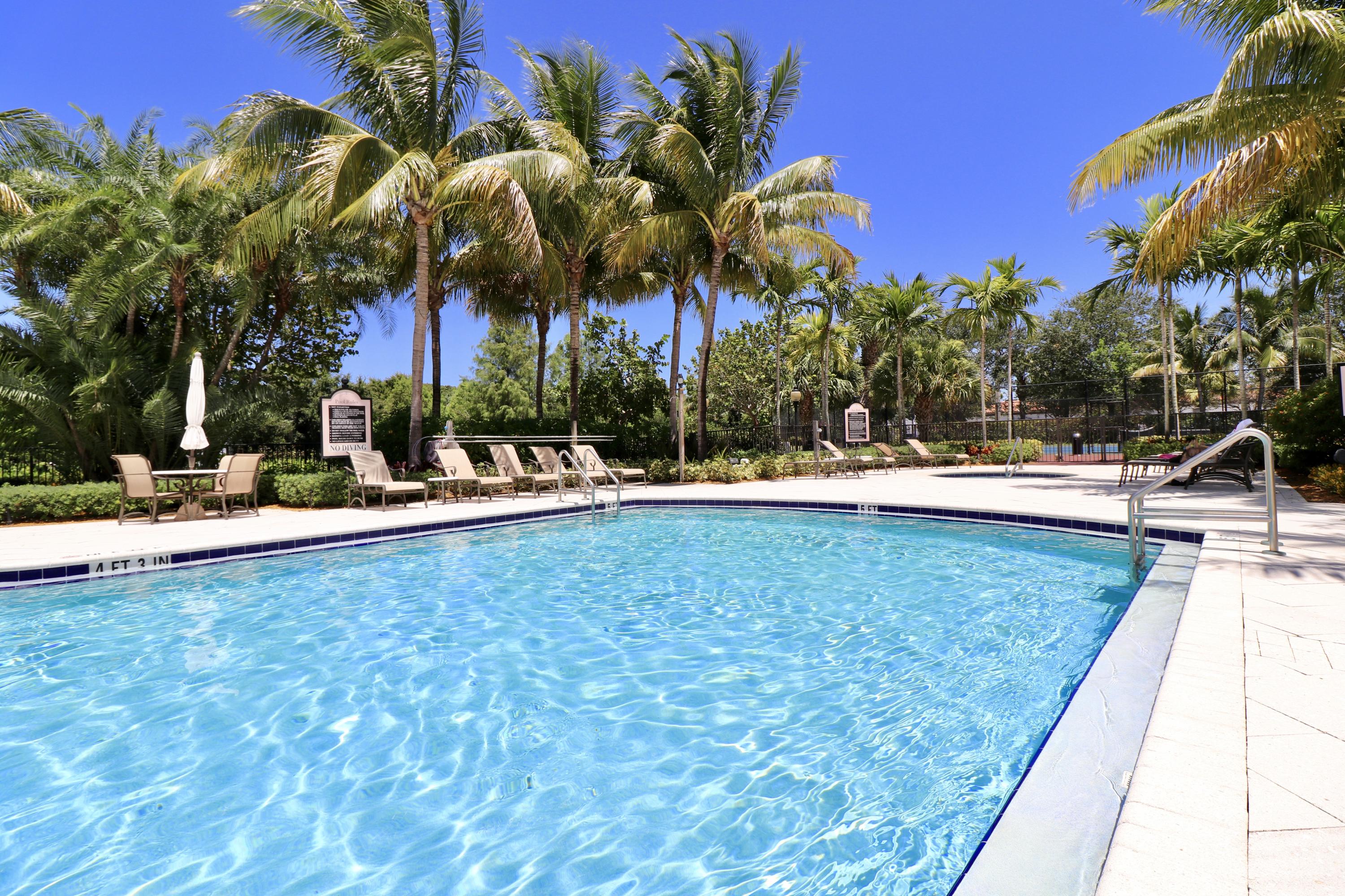 RESIDENCES AT MIDTOWN CONDO - Residential Lease