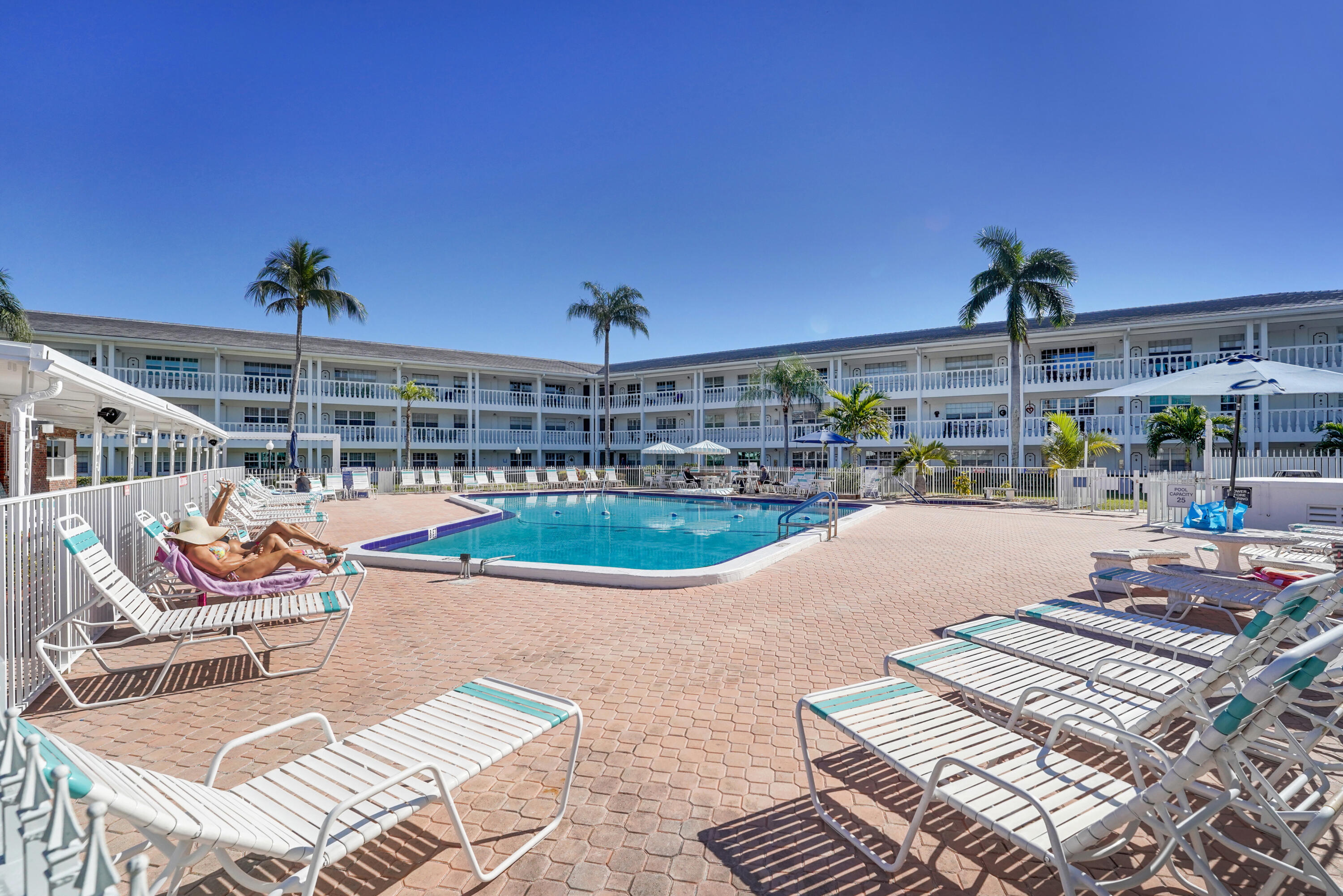 MAYBURY MANSIONS CONDO - Residential