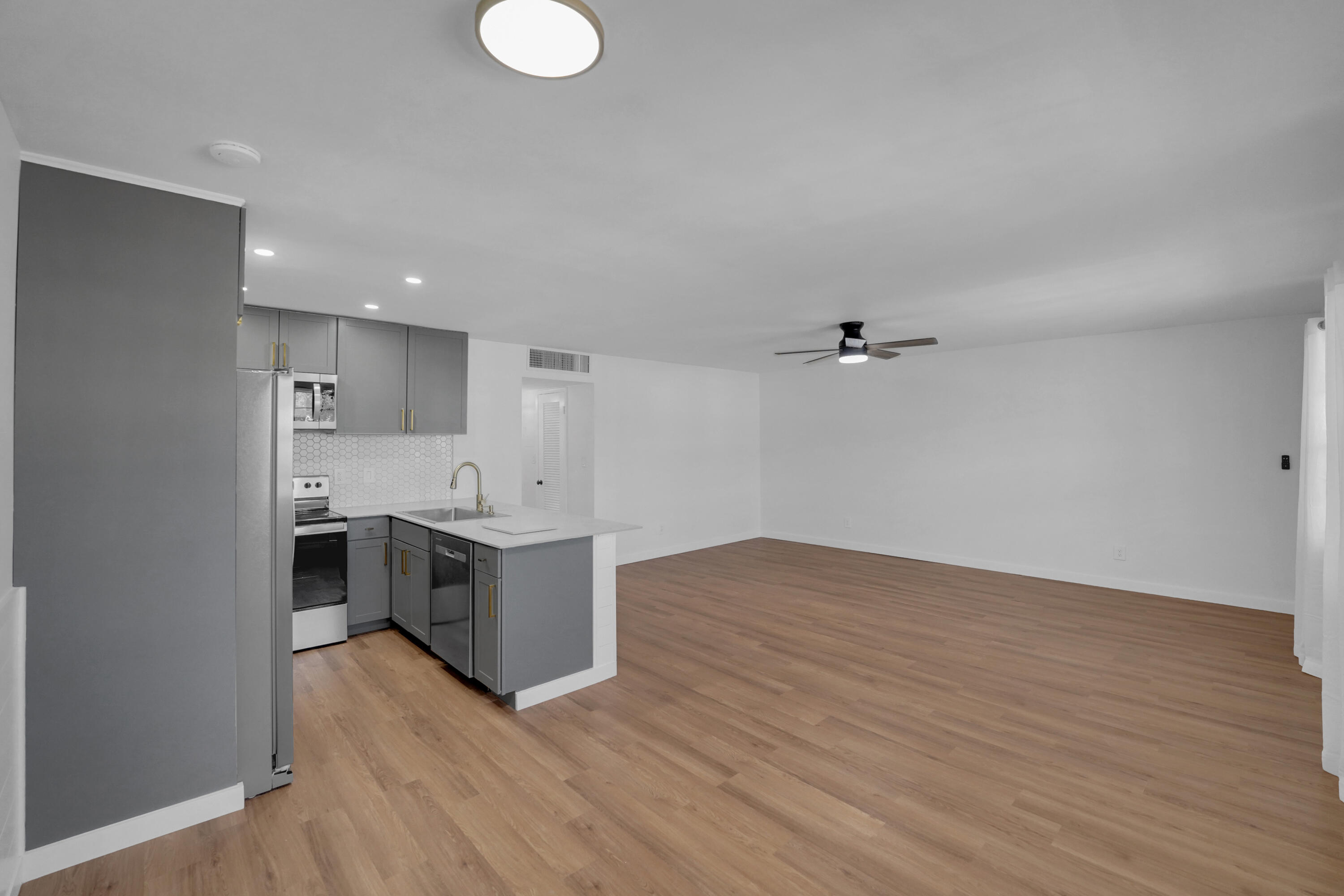 MAYBURY MANSIONS CONDO - Residential