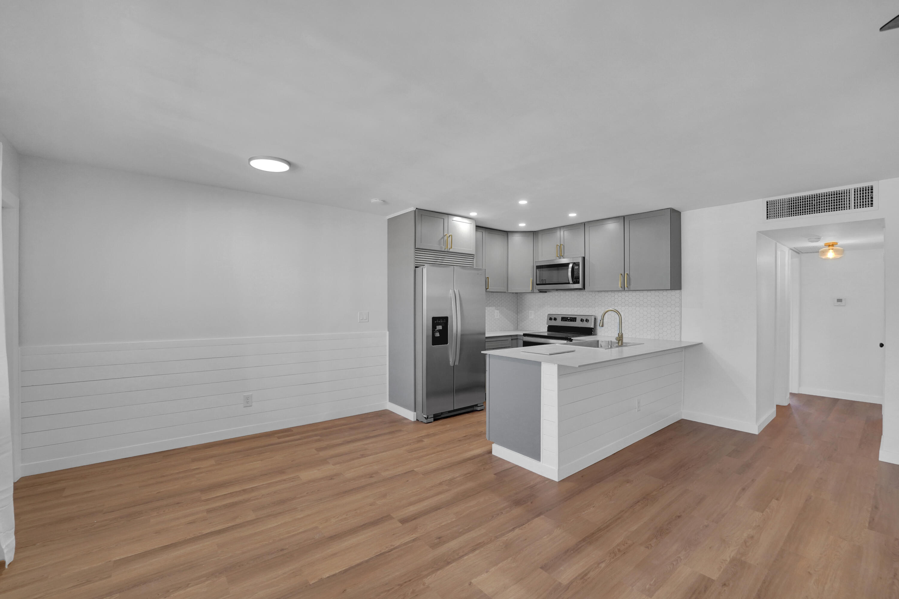 MAYBURY MANSIONS CONDO - Residential