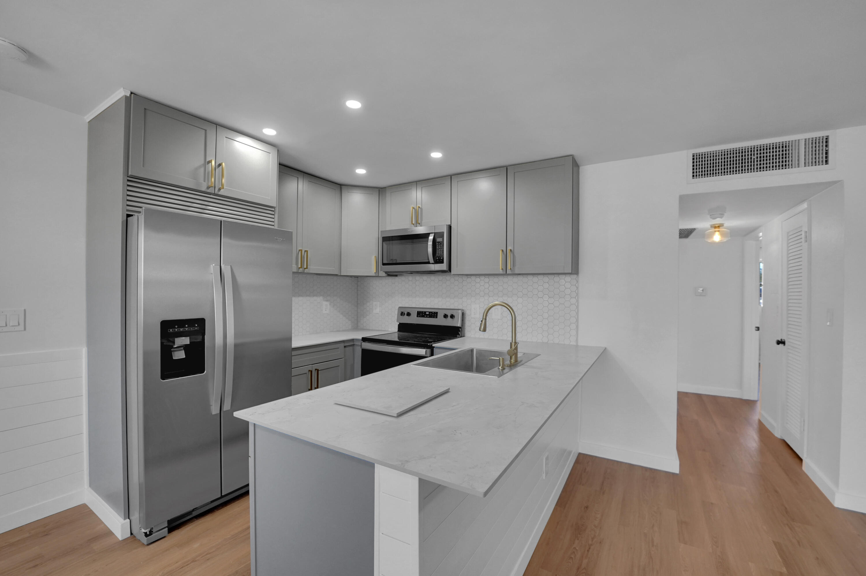 MAYBURY MANSIONS CONDO - Residential