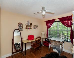 WELLINGTON DOWNS - Residential