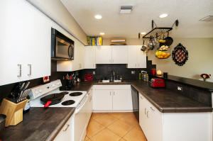 WELLINGTON DOWNS - Residential