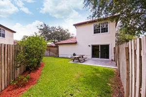 WELLINGTON DOWNS - Residential