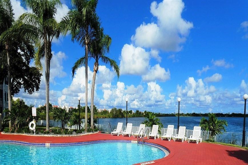 LAKEVIEW CLUB CONDO - Residential Lease
