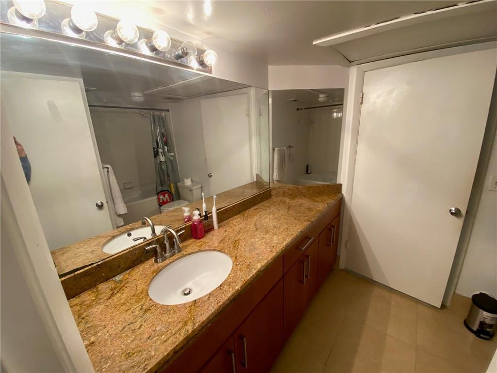 LAKEVIEW CLUB CONDO - Residential Lease