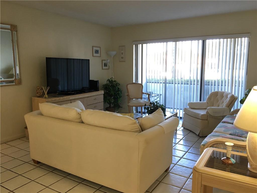 Palm Club - Residential
