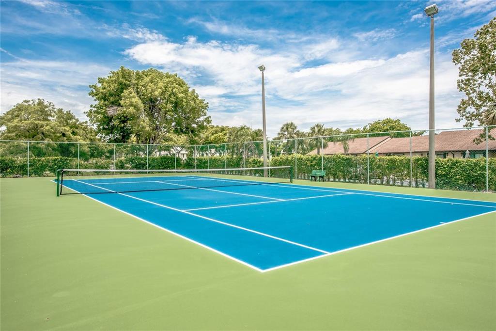 Palm Club - Residential
