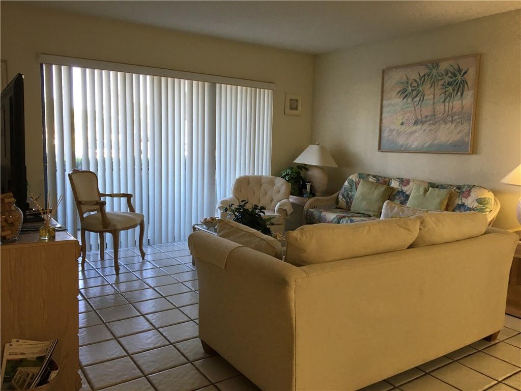 Palm Club - Residential