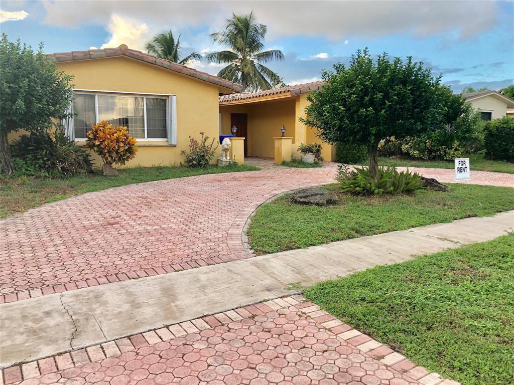 Photo of 2180 NW 93RD Avenue, Pembroke Pines, FL 33024 (MLS # B26059423)