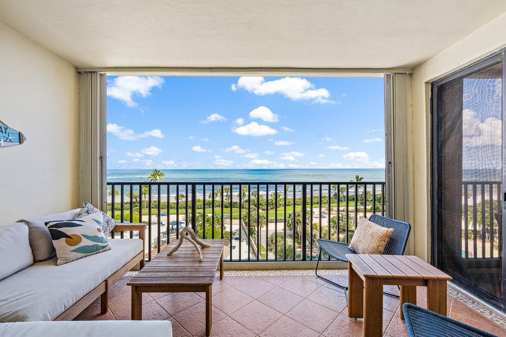 Photo of 400 Ocean Trail Way #610, Jupiter, FL 33477 (MLS # B26066060)