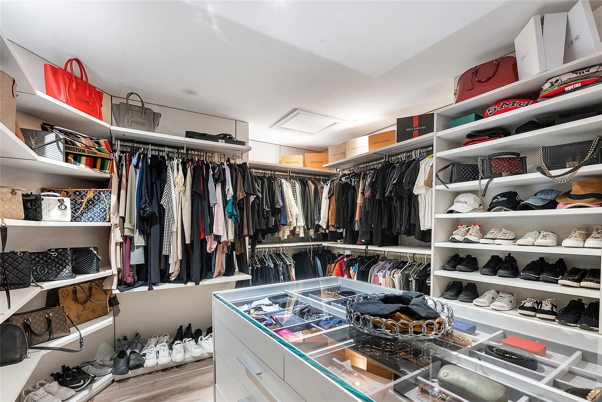 Doral Estates - Residential