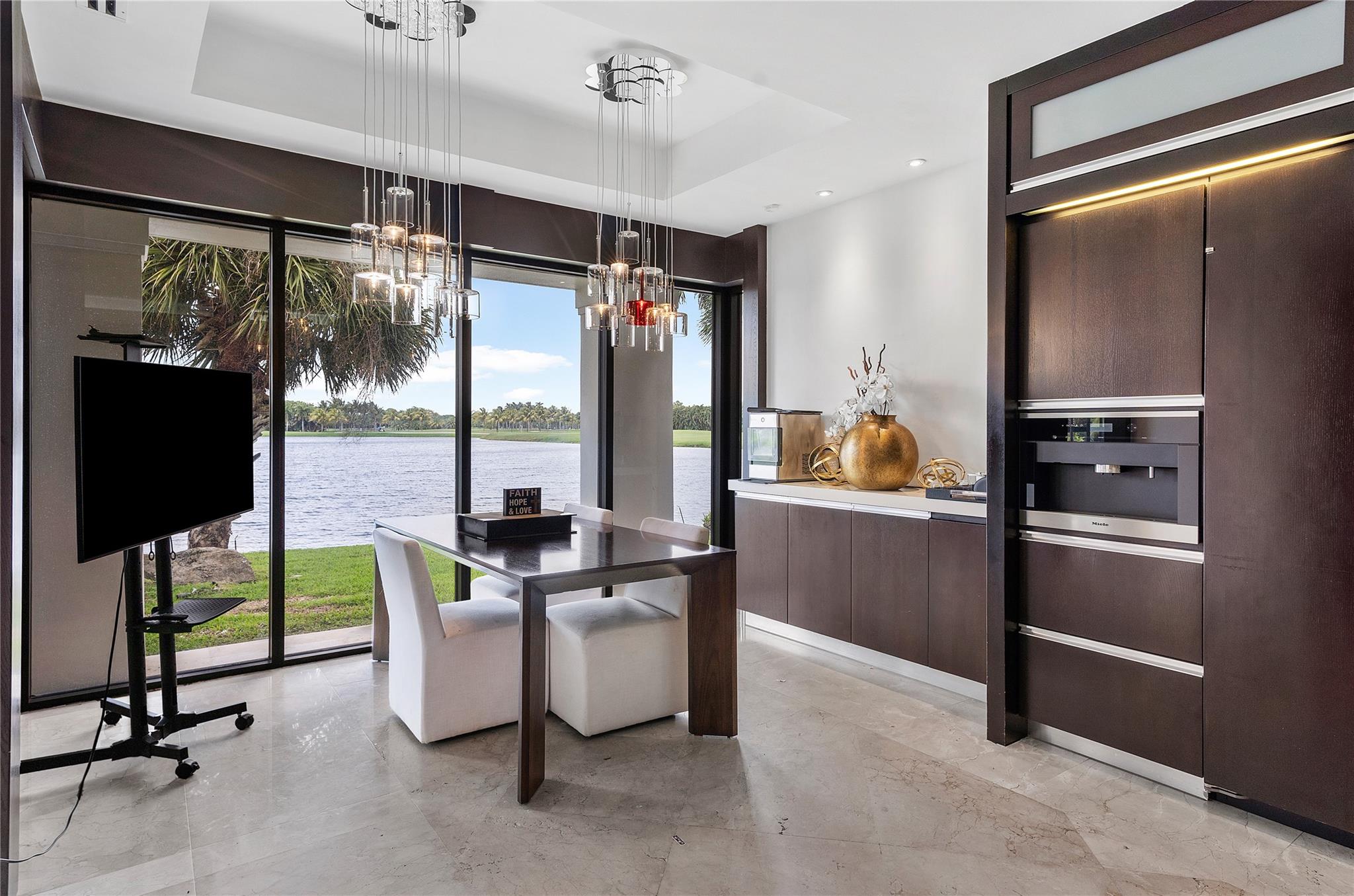 Doral Estates - Residential
