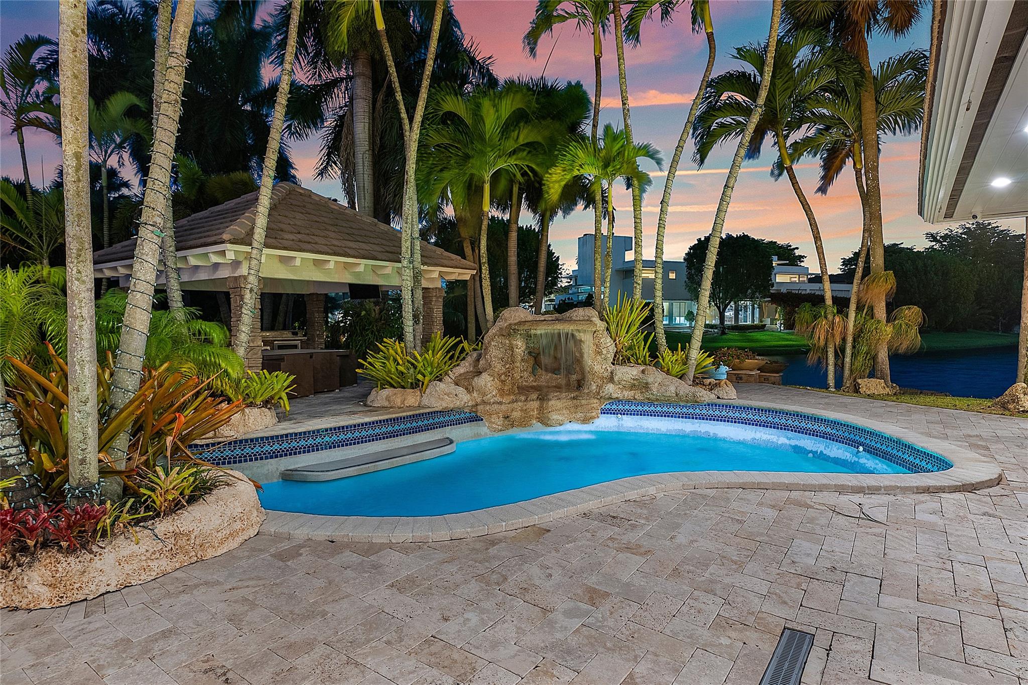 Doral Estates - Residential