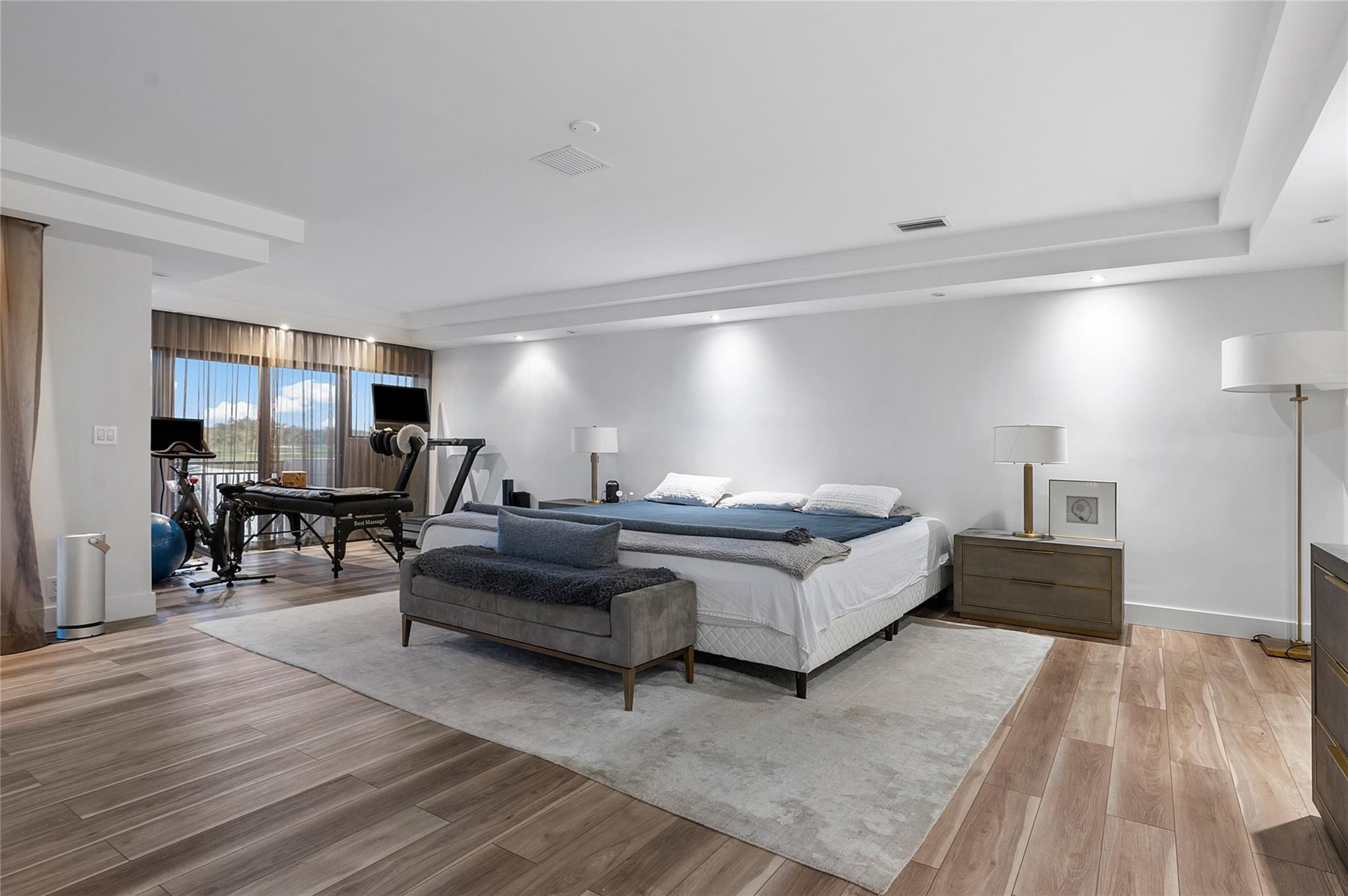 Doral Estates - Residential