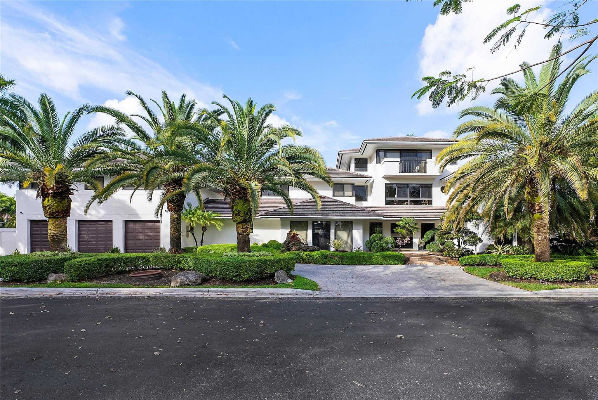 Doral Estates - Residential